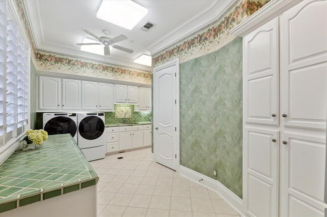 LAUNDRY ROOM (First Floor) | Image 43