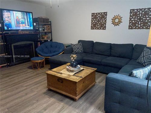 apt-305c-1401 Sw 134th Way, Pembroke Pines, FL, 33027-1860 | Card Image
