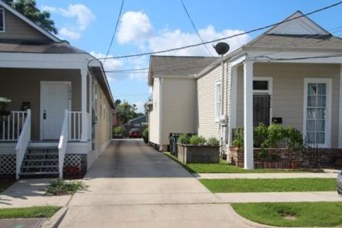 b-7820 Cohn St, New Orleans, LA, 70118-4139 | Card Image