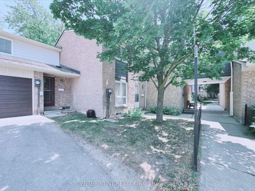 39-29 Slender Fern Way, North York, ON, M2J4P4 | Card Image
