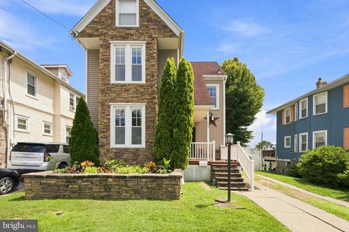 558 Mohawk Ave, NORWOOD, PA, 19074-1122 | Card Image