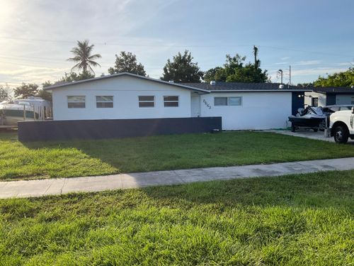 5662 Parke Ave, West Palm Beach, FL, 33407-1648 | Card Image