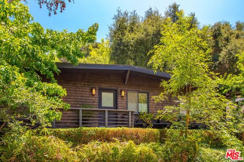 9648 Yoakum Dr, Beverly Hills, CA, 90210-1432 | Card Image