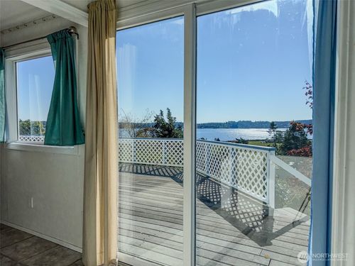 1885 Arnold Rd, Coupeville, WA, 98239-9705 | Card Image