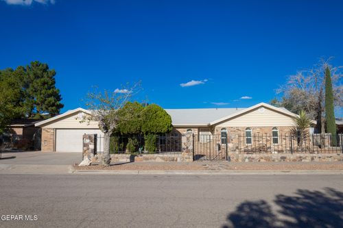 14829 Kingston Dr, Horizon City, TX, 79928-7210 | Card Image