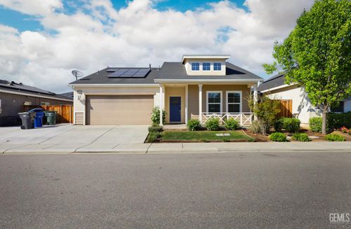 9612 Cobble Creek Dr, Shafter, CA, 93263-2261 | Card Image