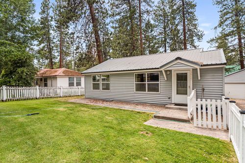 138722 Rhododendron Street, Gilchrist, OR, 97737 | Card Image