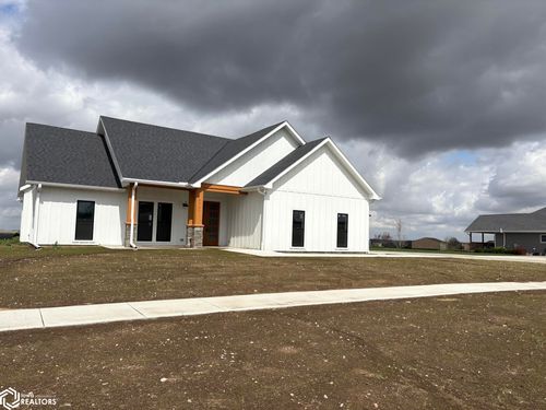 2907 N 4th St, Red Oak, IA, 51566-1301 | Card Image