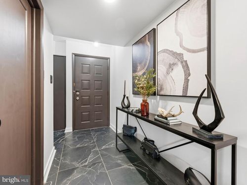 246-115 E Kings Hwy, MAPLE SHADE, NJ, 08052-3460 | Card Image