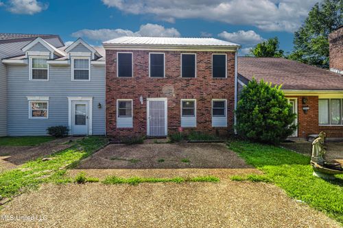 394 Brookwood Lake Pl, Byram, MS, 39272-5761 | Card Image