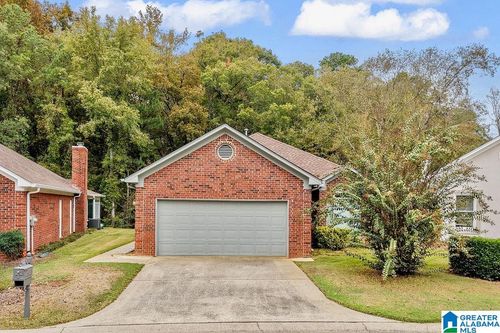 1305 Berwick Cir, HOOVER, AL, 35242-7117 | Card Image