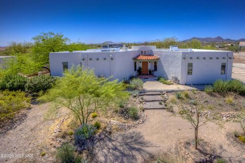 3691 W El Moraga Pl, Tucson, AZ, 85745-9595 | Card Image