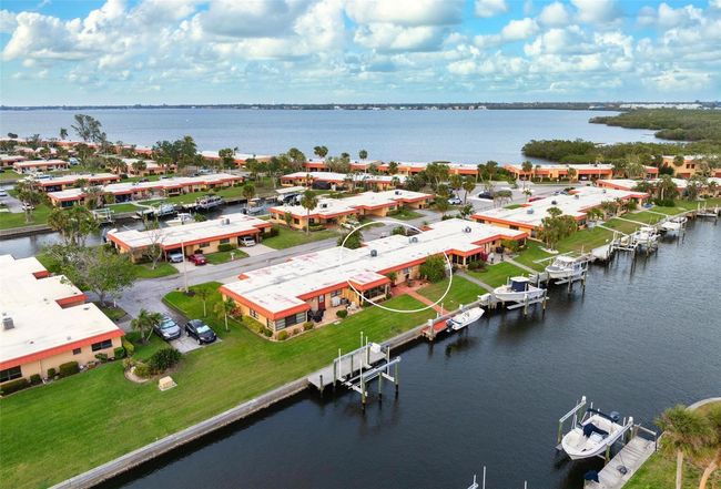 9527 Azure Cv, Condo with 3 bedrooms, 2 bathrooms and null parking in BRADENTON FL | Image 40