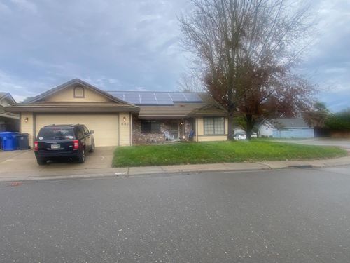 667 Germaine Dr, Galt, CA, 95632-2161 | Card Image