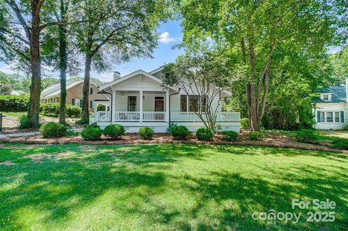 1217 S York St, Gastonia, NC, 28052-6127 | Card Image