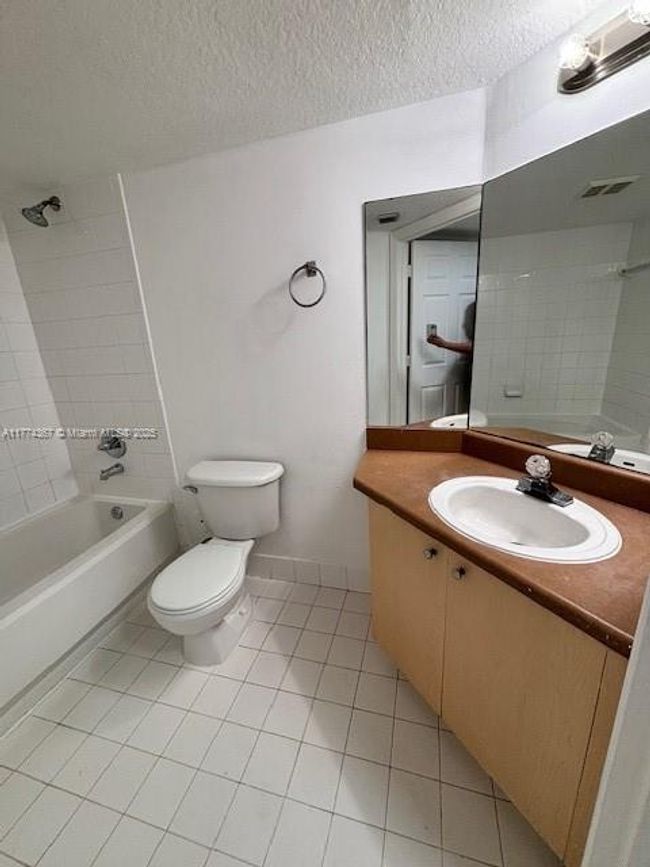 APT-101 - 4190 San Marino Blvd, Condo with 2 bedrooms, 2 bathrooms and null parking in West Palm Beach FL | Image 16
