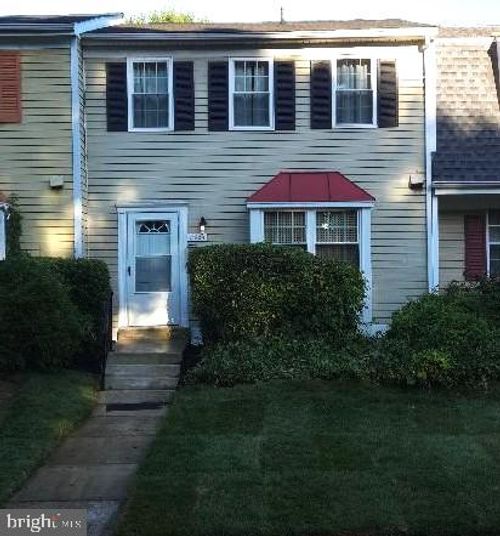6924 Woodstream Ln, LANHAM, MD, 20706-2146 | Card Image
