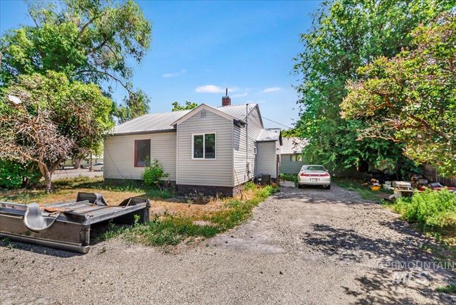 202 E 2 Nd St, Home with 5 bedrooms, 2 bathrooms and 2 parking in Shoshone ID | Image 23