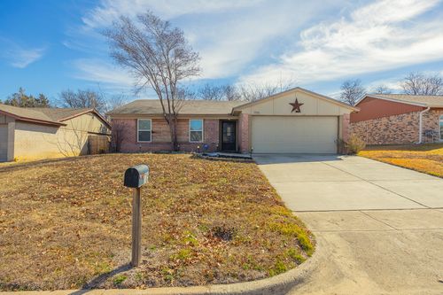 705 Admiralty Way, Fort Worth, TX, 76108-4002 | Card Image