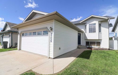 9306 113a Ave, Grande Prairie, AB, T8V7G1 | Card Image
