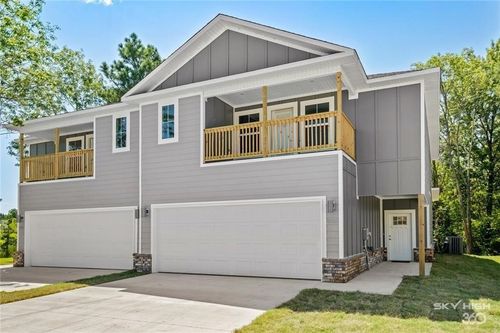 4067 W Sardinia Way, Fayetteville, AR, 72704-5069 | Card Image