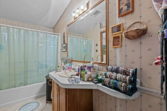 6240 Sw County Road 344, House other with 2 bedrooms, 2 bathrooms and null parking in TRENTON FL | Image 12