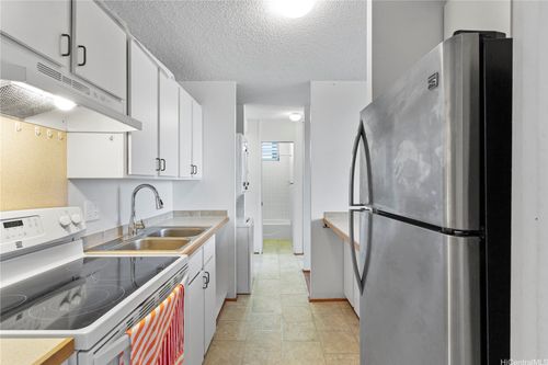 1001-909 Ala Nanala St, Honolulu, HI, 96818-2918 | Card Image