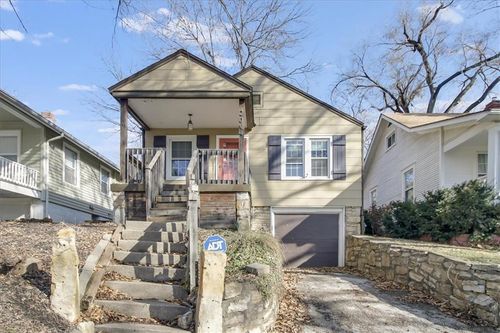 2014 E 26th Avenue, North Kansas City, MO, 64116 | Card Image