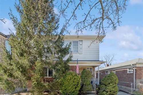 6912 Cloverdale Blvd, Oakland Gardens, NY, 11364-3122 | Card Image