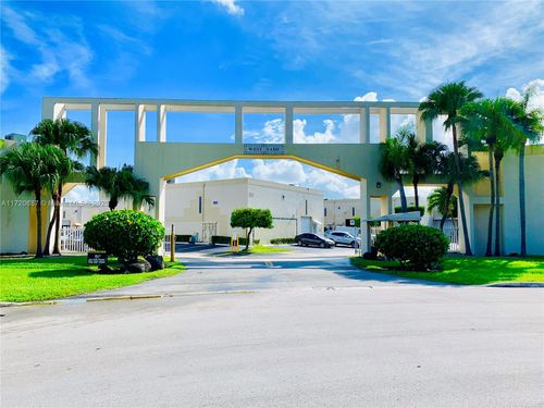 105-10421 Nw 28th St, Doral, FL, 33172-5936 | Card Image