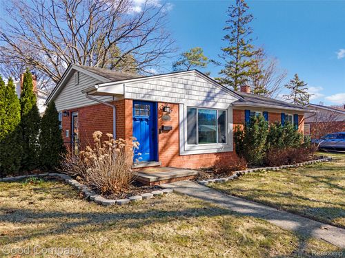 31548 Fairfax St, Livonia, MI, 48152-1545 | Card Image