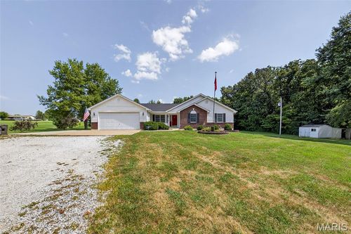 1134 Emerald Dr, Moscow Mills, MO, 63362-1905 | Card Image