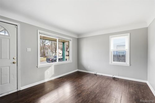 19459 Grandview St, Detroit, MI, 48219-4694 | Card Image