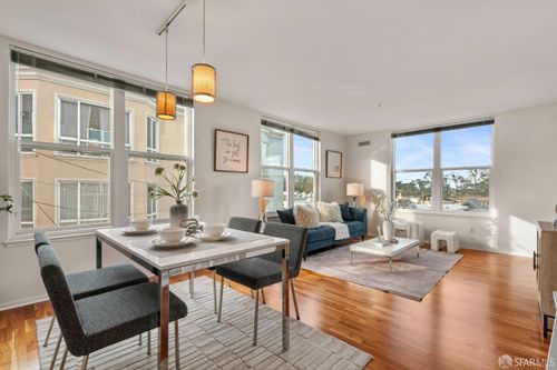208-8400 Oceanview Ter, San Francisco, CA, 94132-3263 | Card Image