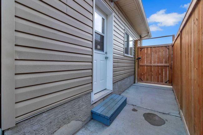 44 Rainbow Falls, House other with 5 bedrooms, 4 bathrooms and 6 parking in Chestermere AB | Image 39