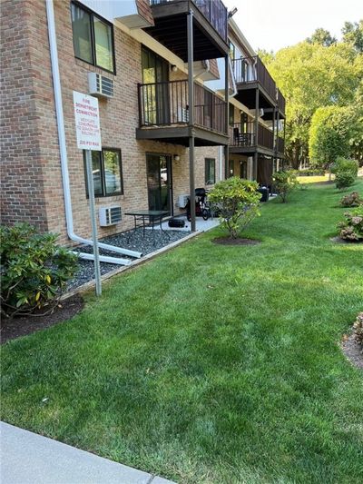 C108 - 752 Quaker Lane, Condo with 1 bedrooms, 1 bathrooms and 2 parking in Warwick RI | Image 3