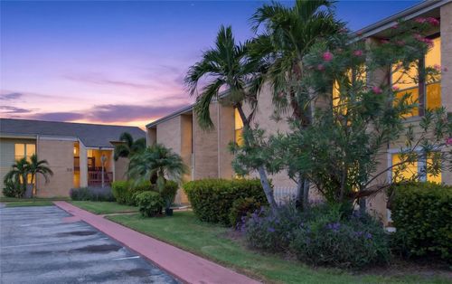 160-3461 Clark Rd, SARASOTA, FL, 34231-8442 | Card Image