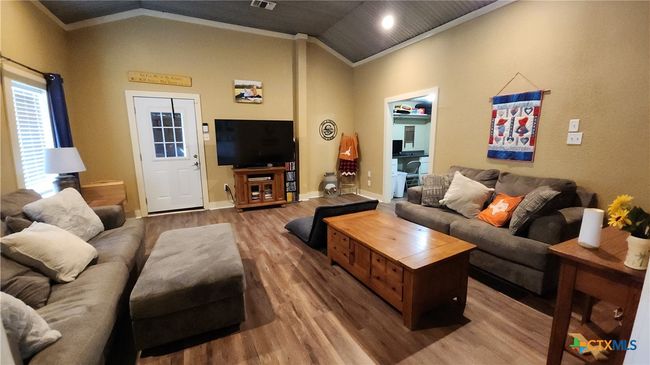 5596 Fm 616, House other with 4 bedrooms, 3 bathrooms and null parking in Vanderbilt TX | Image 9