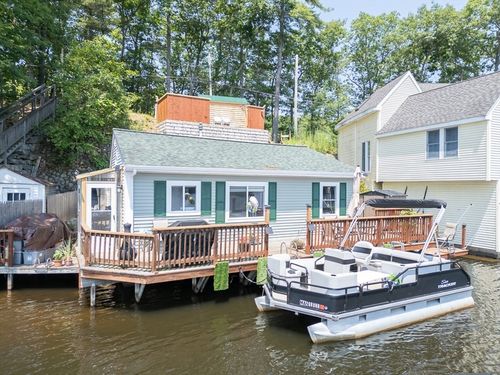 49 Boat House Rd, Groton, MA, 01450-1904 | Card Image
