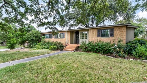 222 Robinhood Pl, San Antonio, TX, 78209-3333 | Card Image