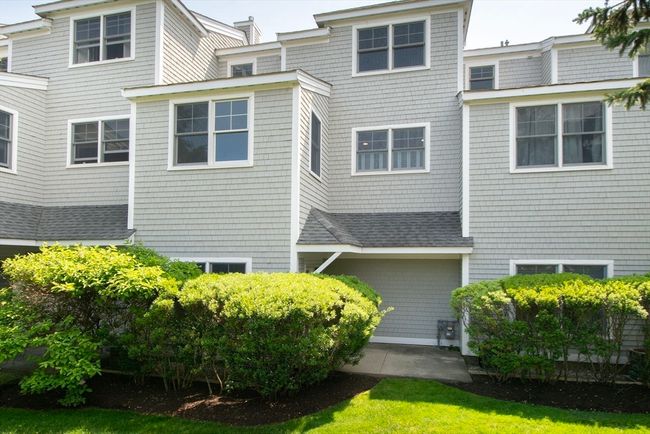 APT-2 - 6 State Park Rd, Condo with 2 bedrooms, 3 bathrooms and 2 parking in Hull MA | Image 32