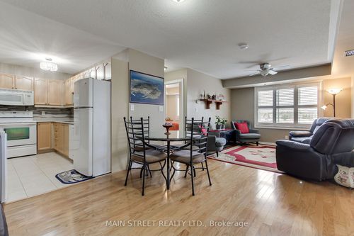 305-500 Mapleview Dr W, Barrie, ON, L4N6C3 | Card Image
