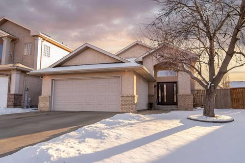 65 Heritage Cir W, Lethbridge, AB, T1K7T3 | Card Image
