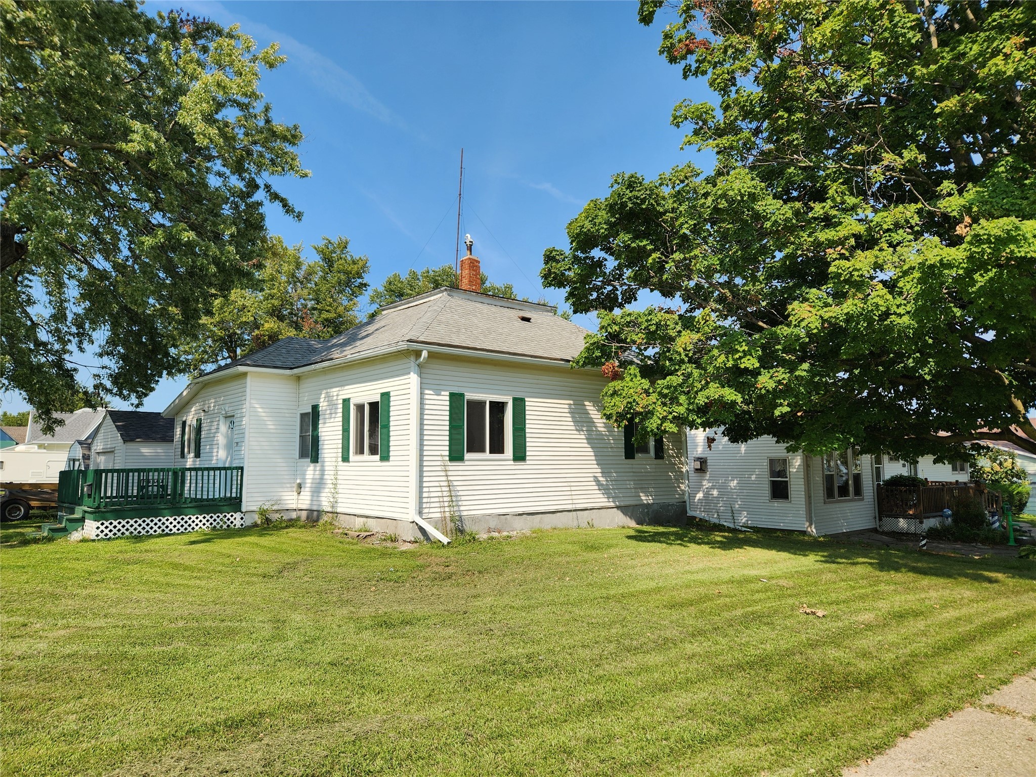 4th St, Greenfield, IA 50849