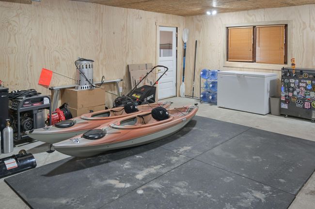 Garage Interior | Image 63