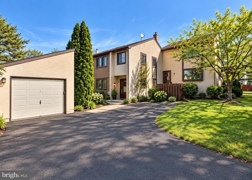 110 Palace Ct, CHALFONT, PA, 18914-2213 | Card Image