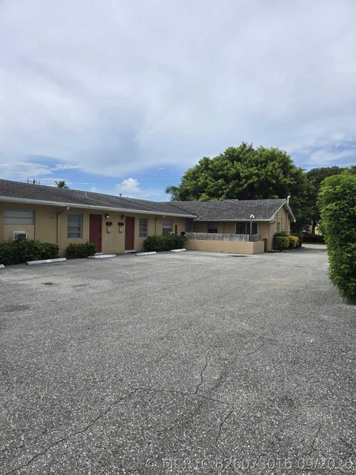 6-330 Southwind Dr, North Palm Beach, FL, 33408-5303 | Card Image