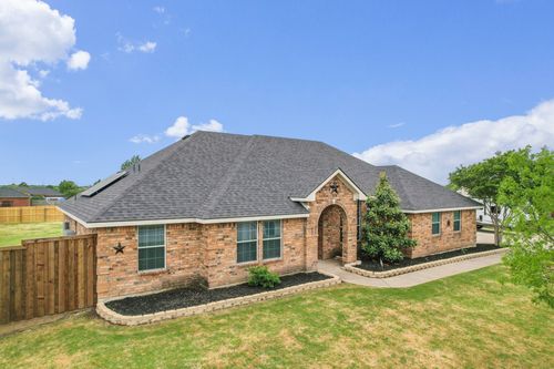 110 Shelby Dr, Fate, TX, 75189-8233 | Card Image