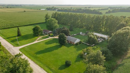 5815 Johnson Rd, MARENGO, IL, 60152-9340 | Card Image