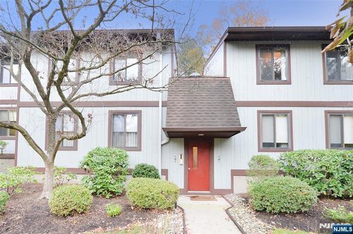 50 Rock Rd, Hawthorne, NJ, 07506-1569 | Card Image